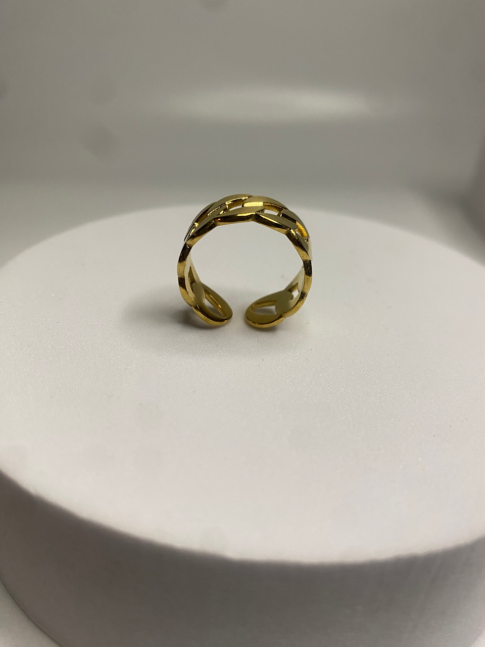 Thumbnail: Golden ring 