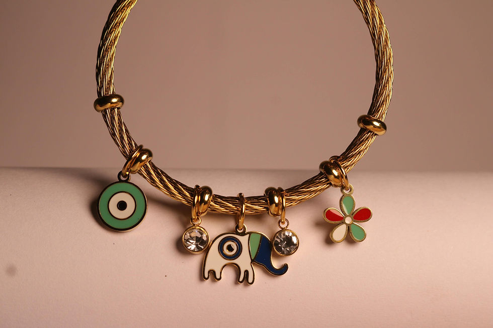 Thumbnail: Elephant charm bracelet 