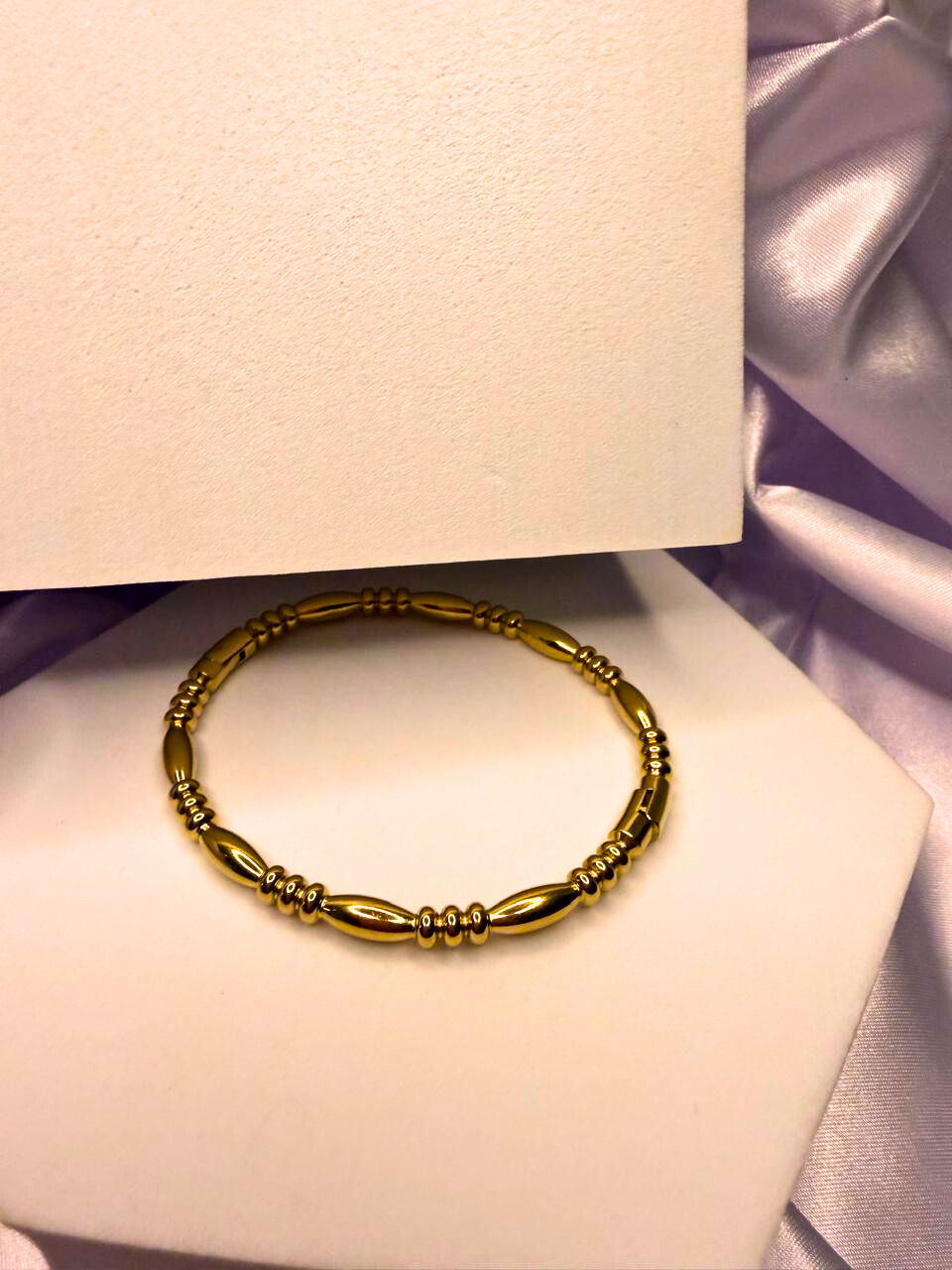Thumbnail: Golden bangle 