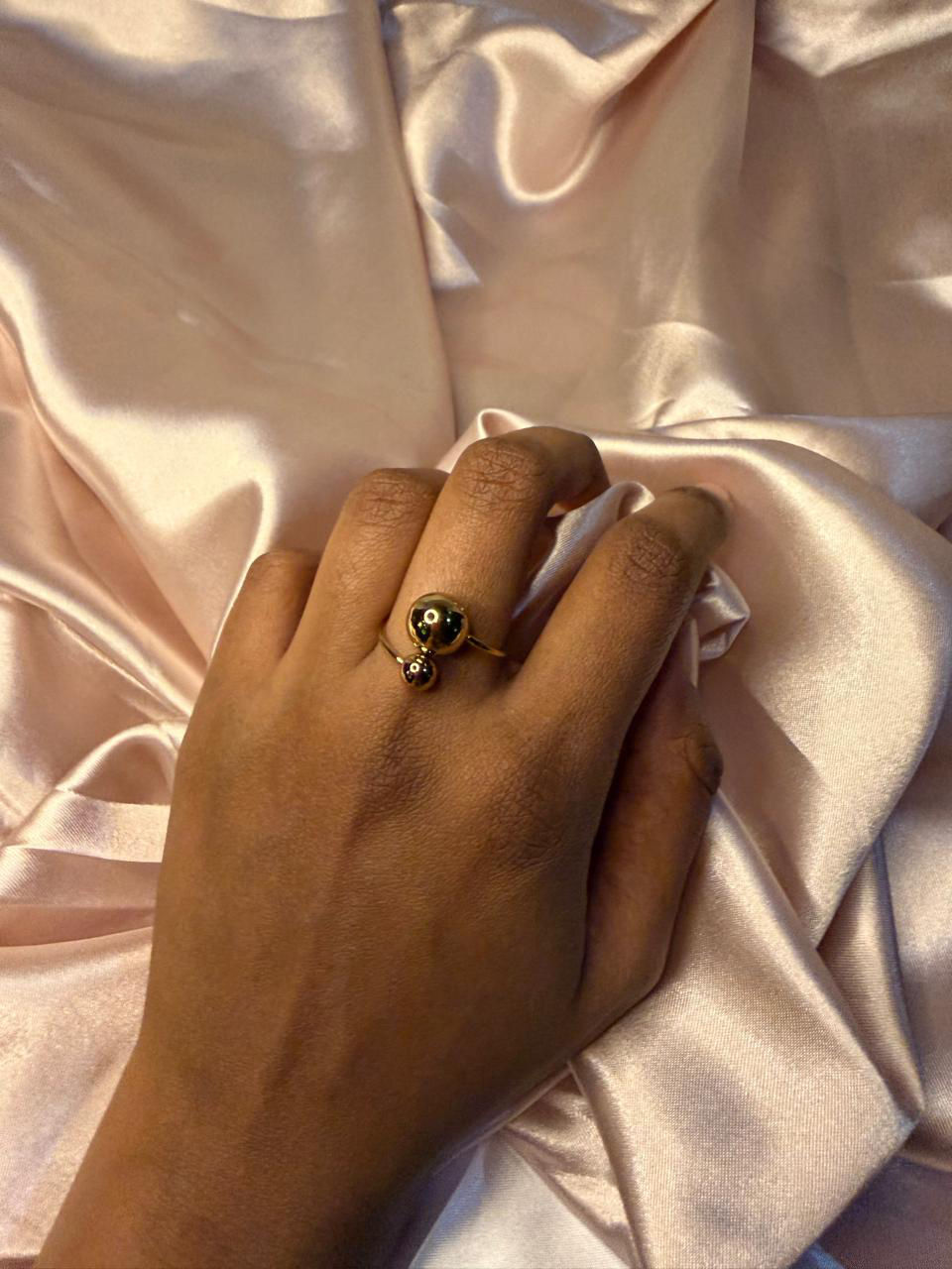 Thumbnail: Ball finger ring 