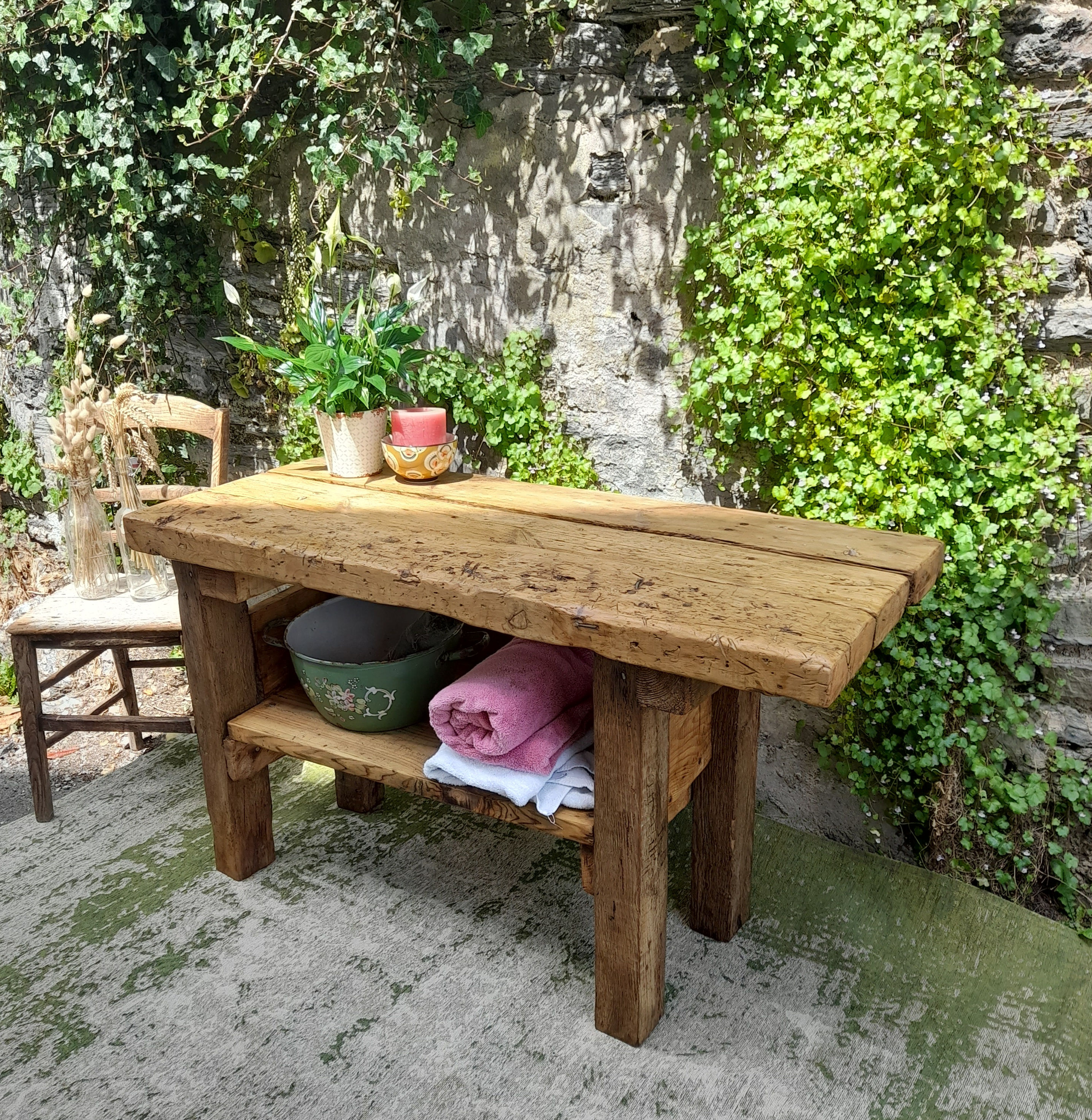 Ancien petit établi d'atelier tout bois