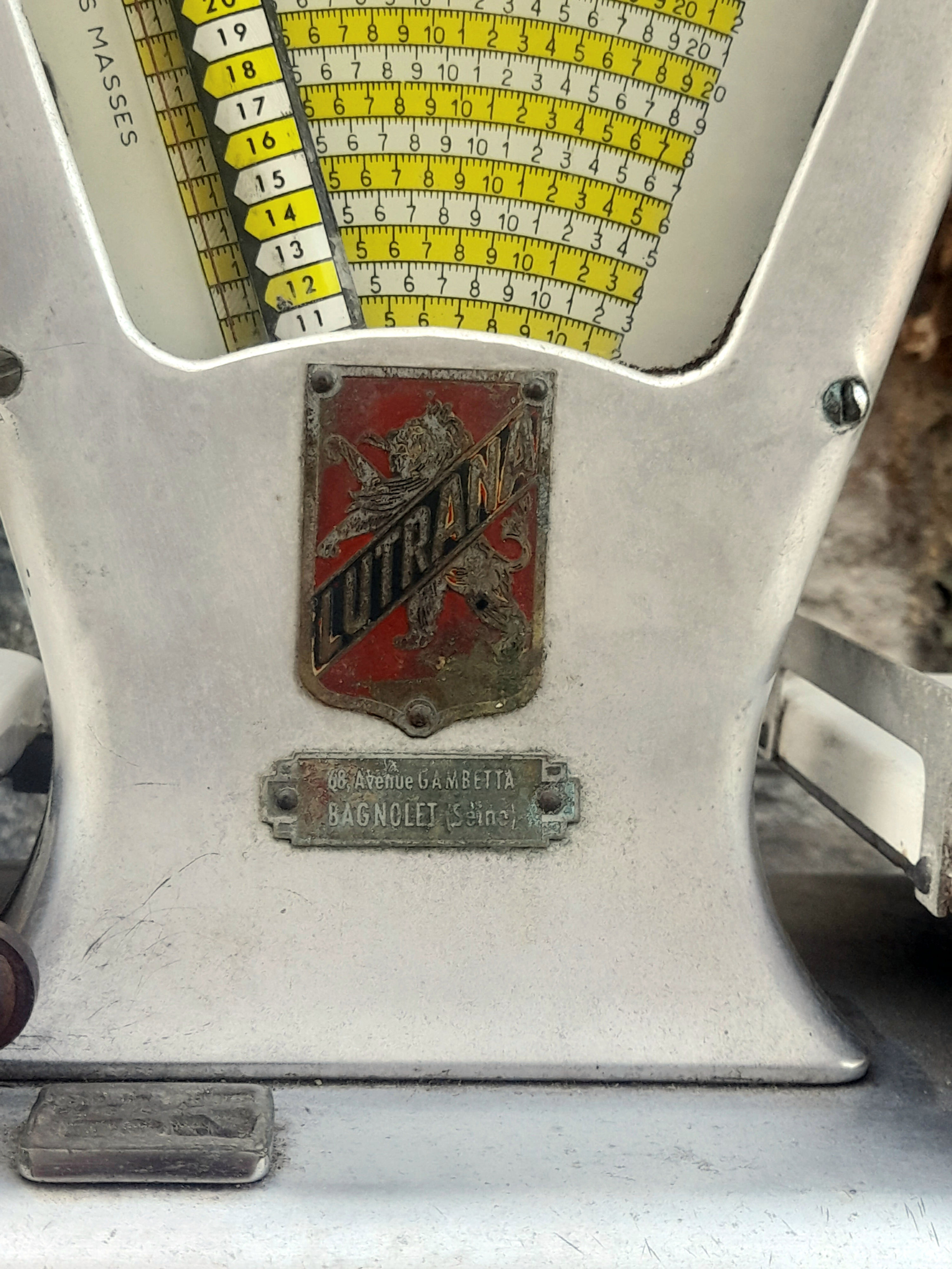 Ancienne balance d'épicerie