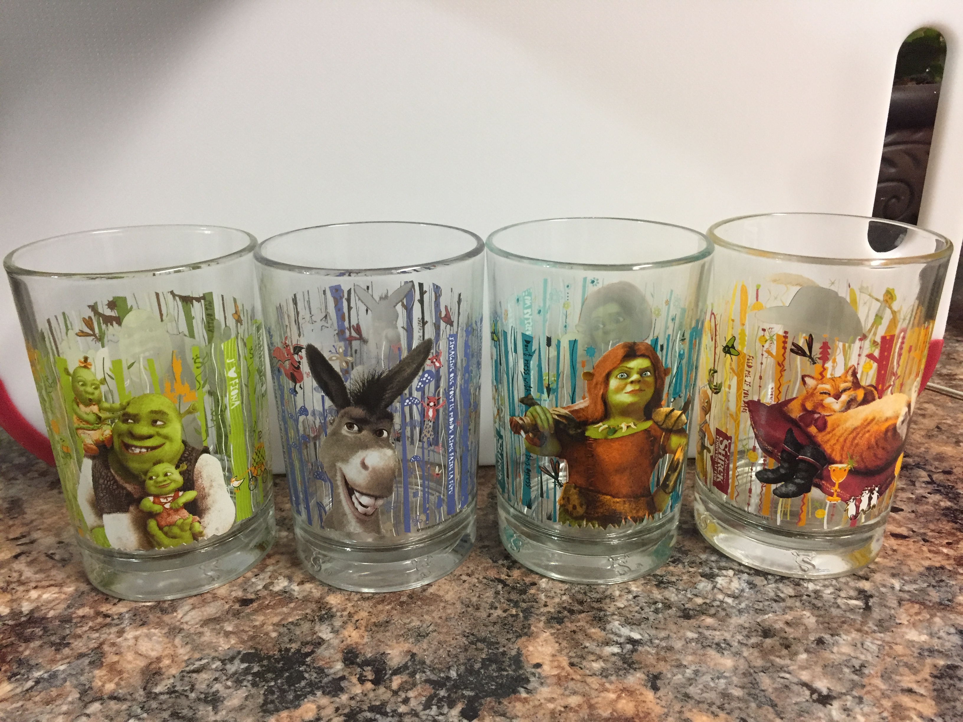 Shrek Colectable Glasses