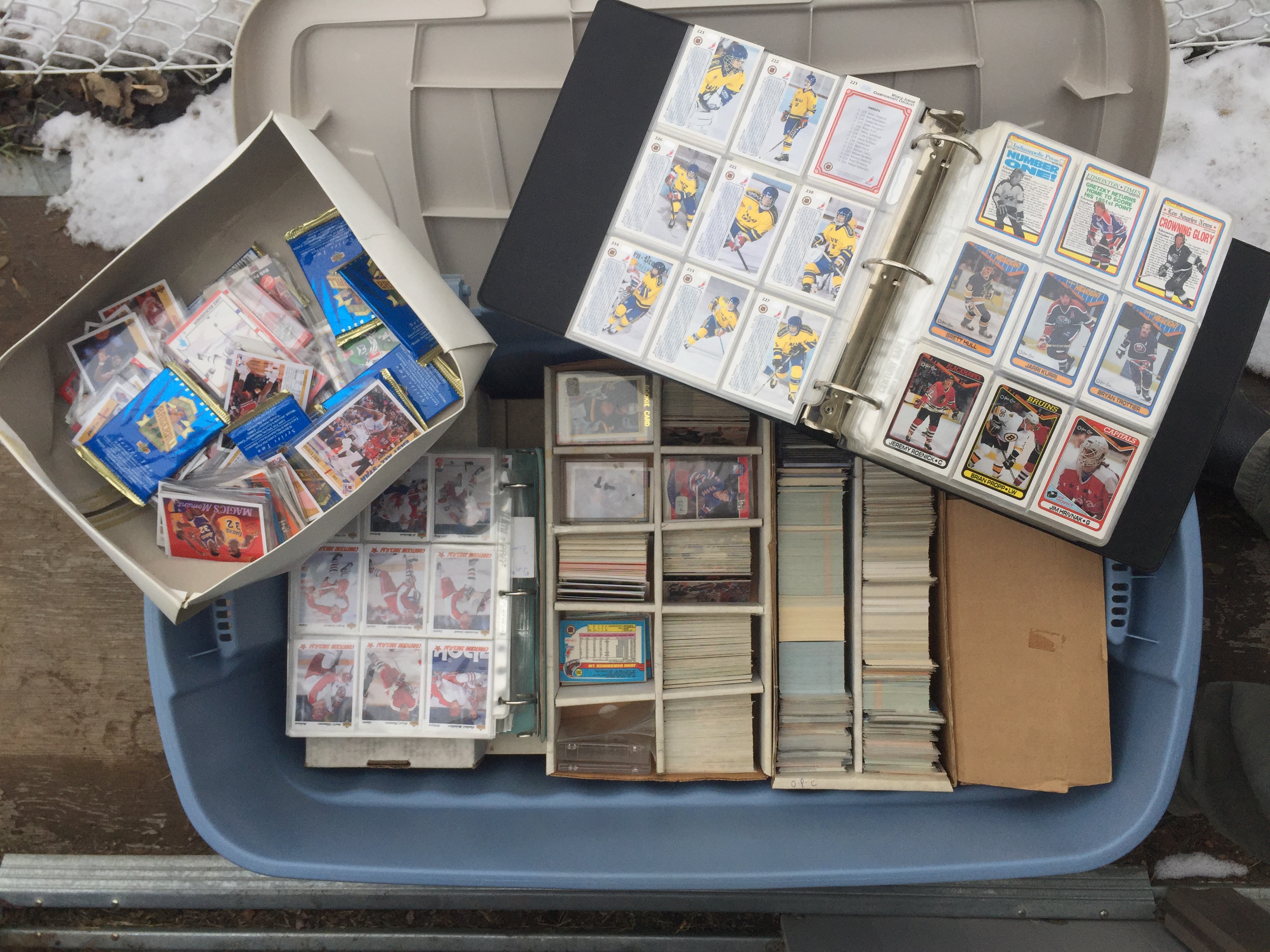 Large Quantity of Hockey Cards