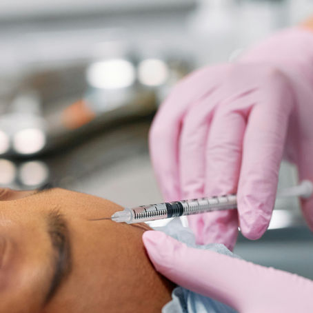 Woman receiving preventative Botox at Libré Aesthetics in Wheaton IL for age appropriate skincare