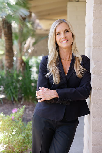 2026-8-Tana_Hutchinson-1940.jpg