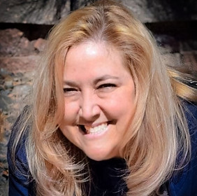 Tracy B Profile Pic_edited.jpg