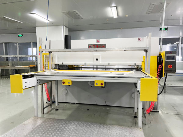 Thumbnail: Dual Auto-table Beam Press for Battery Insulation Film