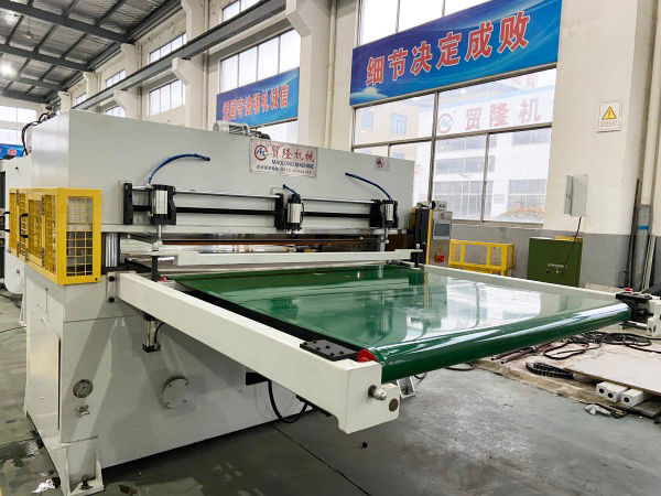 Thumbnail: 500T Heat-sealing Beam Press for Automatic Auto sound-absorbing cotton