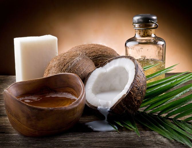 Aceite de Coco - Arma Secreta Para un Cabello Brillante.