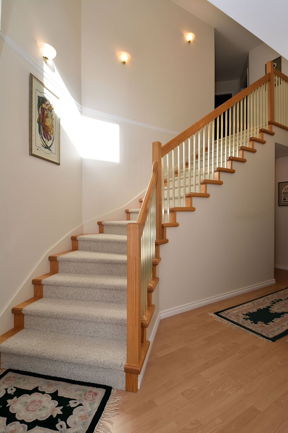 Stairs / Entry