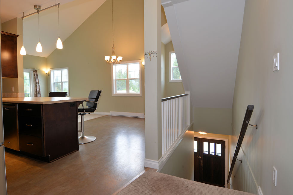 Kitchen: 16' x 10'