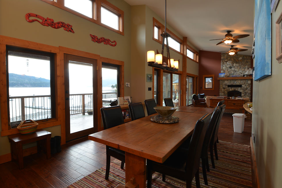 Dining Room:  13'2 x 11'4