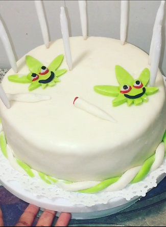 Marajuna Fondant Cake