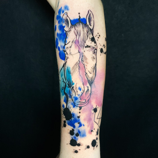 Dalia_Hautundliebe_Tattoo_Pferd.HEIC