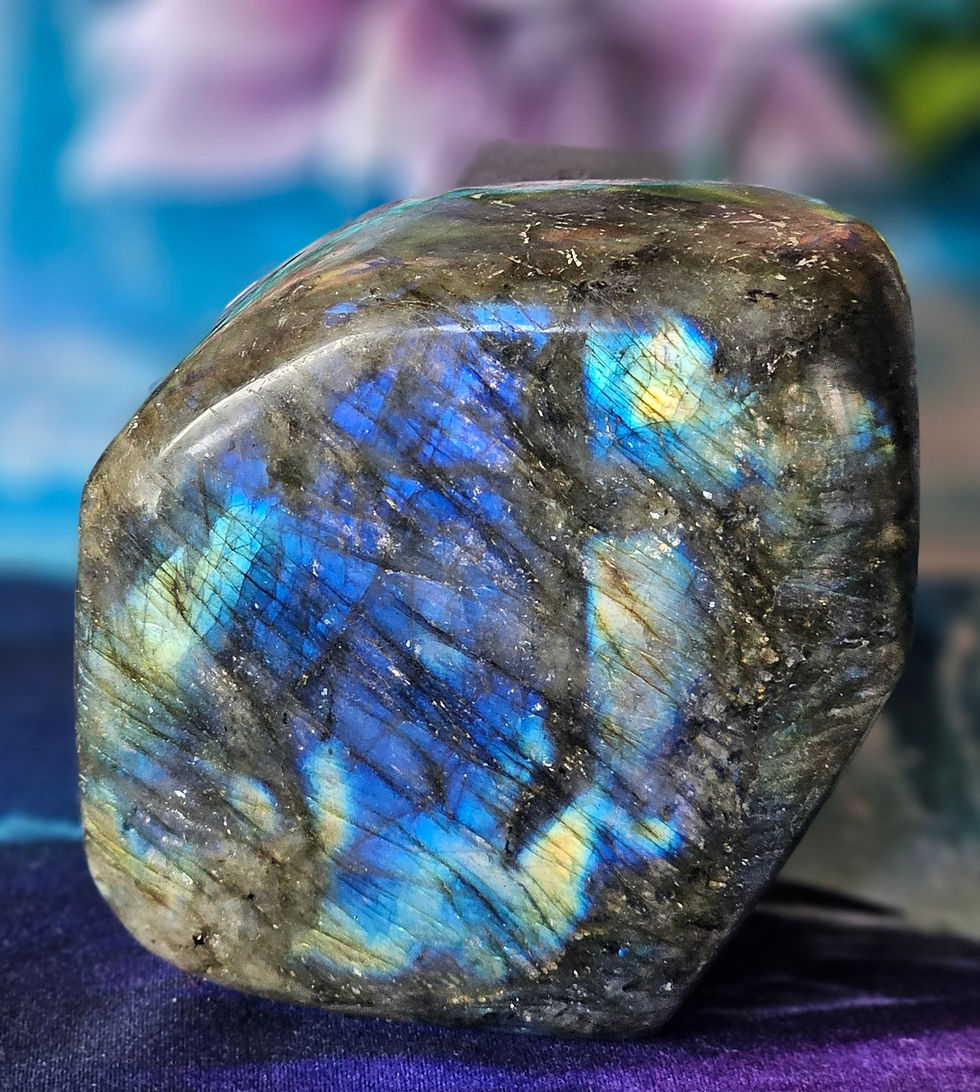 Thumbnail: Labradorite Freeform