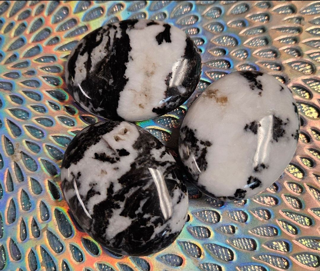 Zebra Jasper Palm Stone