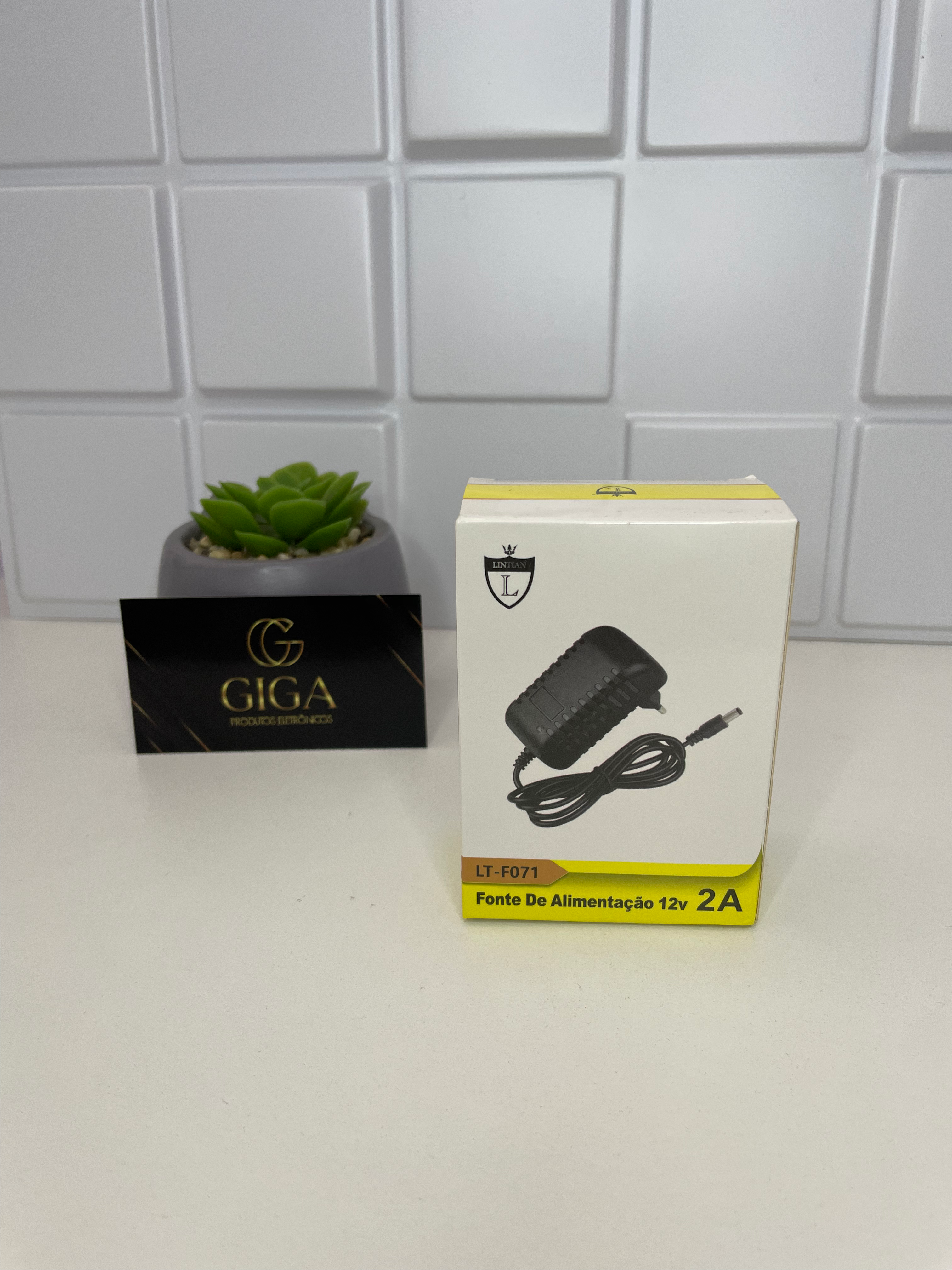 Fonte de alimentação 12V 2A lt-l071