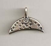 Kelta Hold (Lunula) 22mm x 29mm
