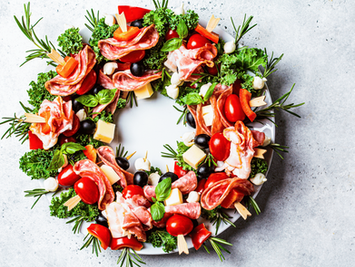 The Charcute-Wreath is This Year’s Must-Have Holiday Appetizer