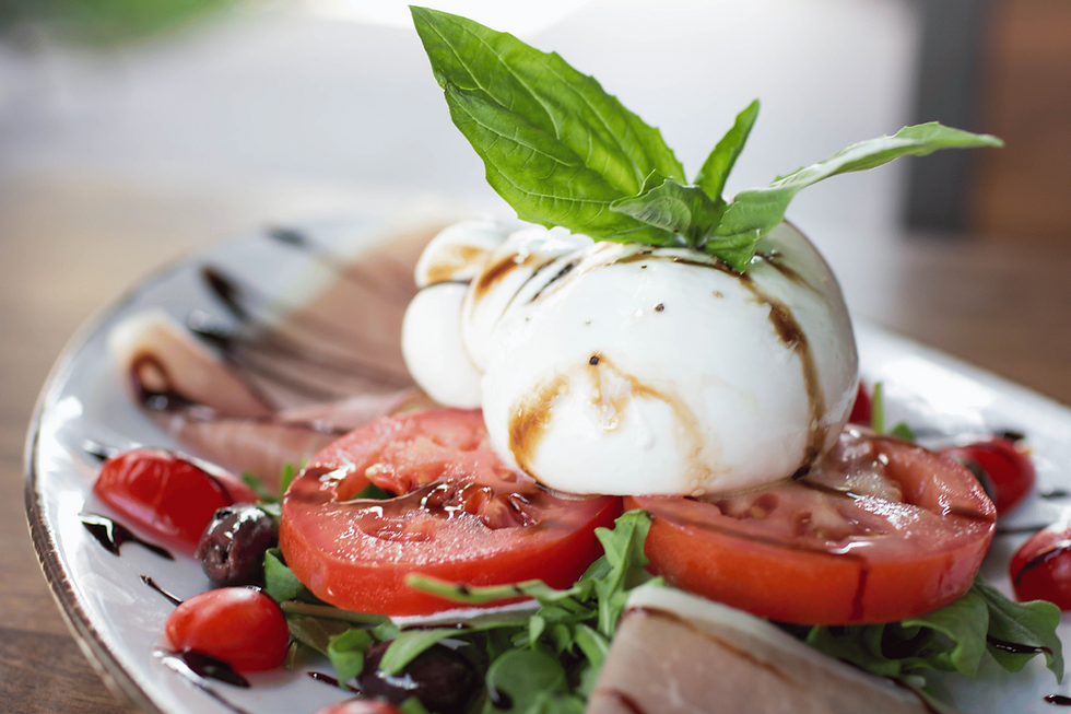 burrata and sliced tomatoes