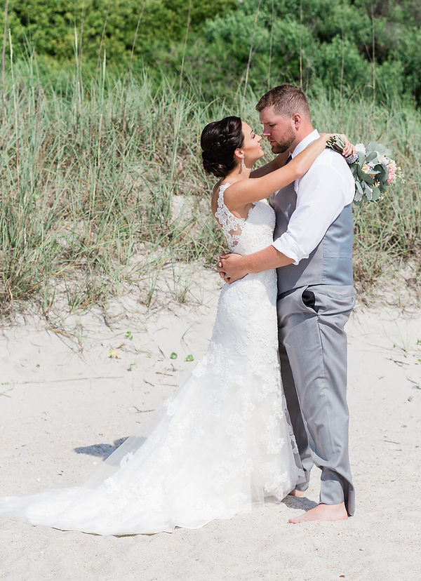 Wedding Photographer Wilmington NC | North Carolina Wedding Pohtographer | Destination Wedding Photographer | Elopement Photographer | Photograper North Carolina | East Coast Wedding Photographer | Wrightsville Beach Weddings | Wilmington NC Wedding Photographer