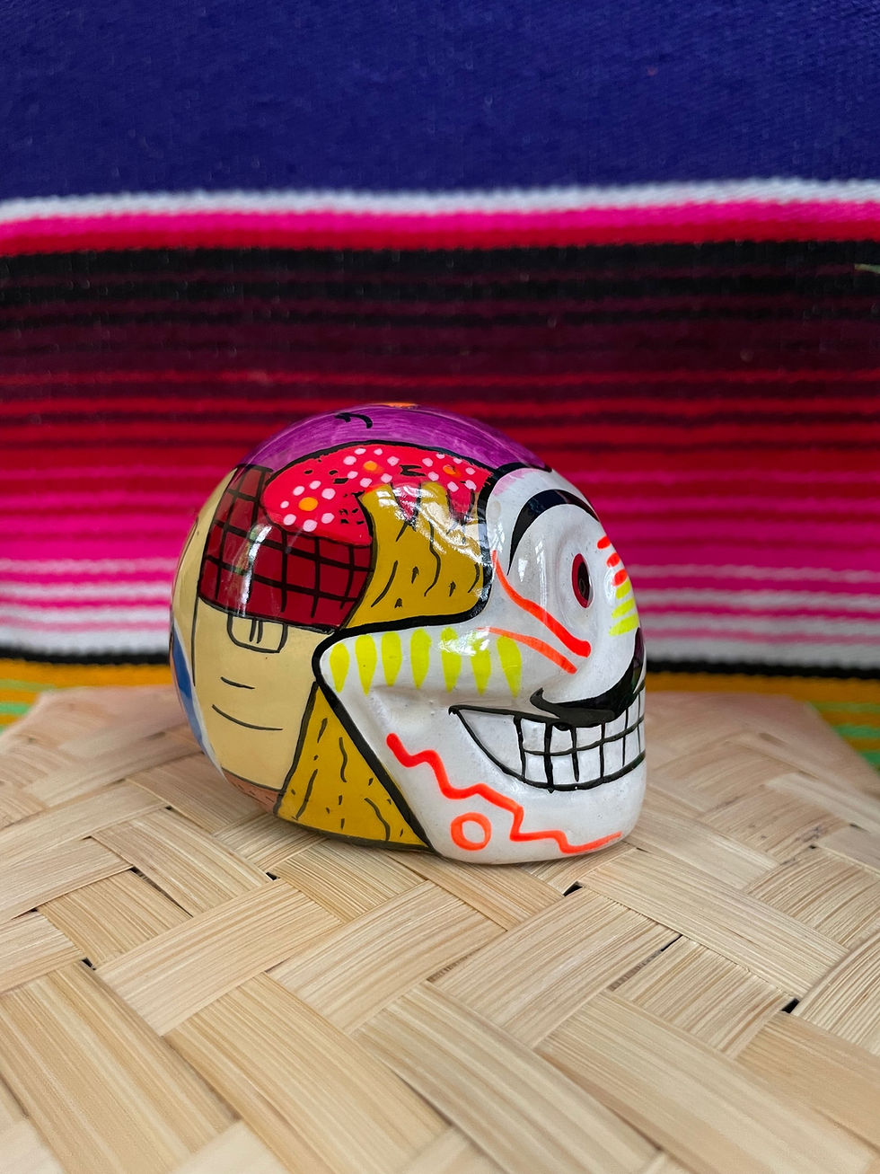Miniaturbild: Calavera - Salzstreuer aus Ton