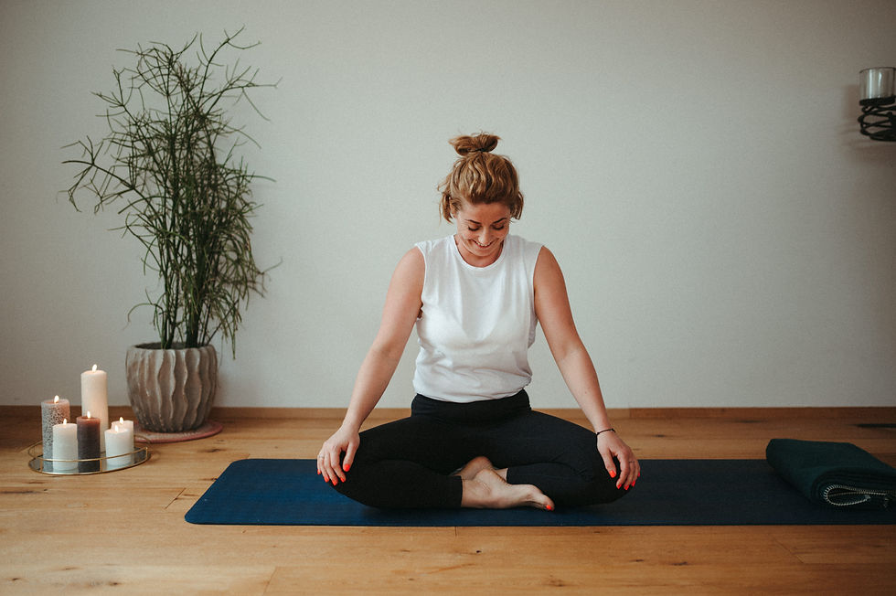 Ingrid Obermüller Styling Yoga Ätherische Öle doterra Sarleinsbach Mühlviertel Yogastudio Yogastunden Friseurstudio Frisörstudio Haarstyling Pfaffenberg