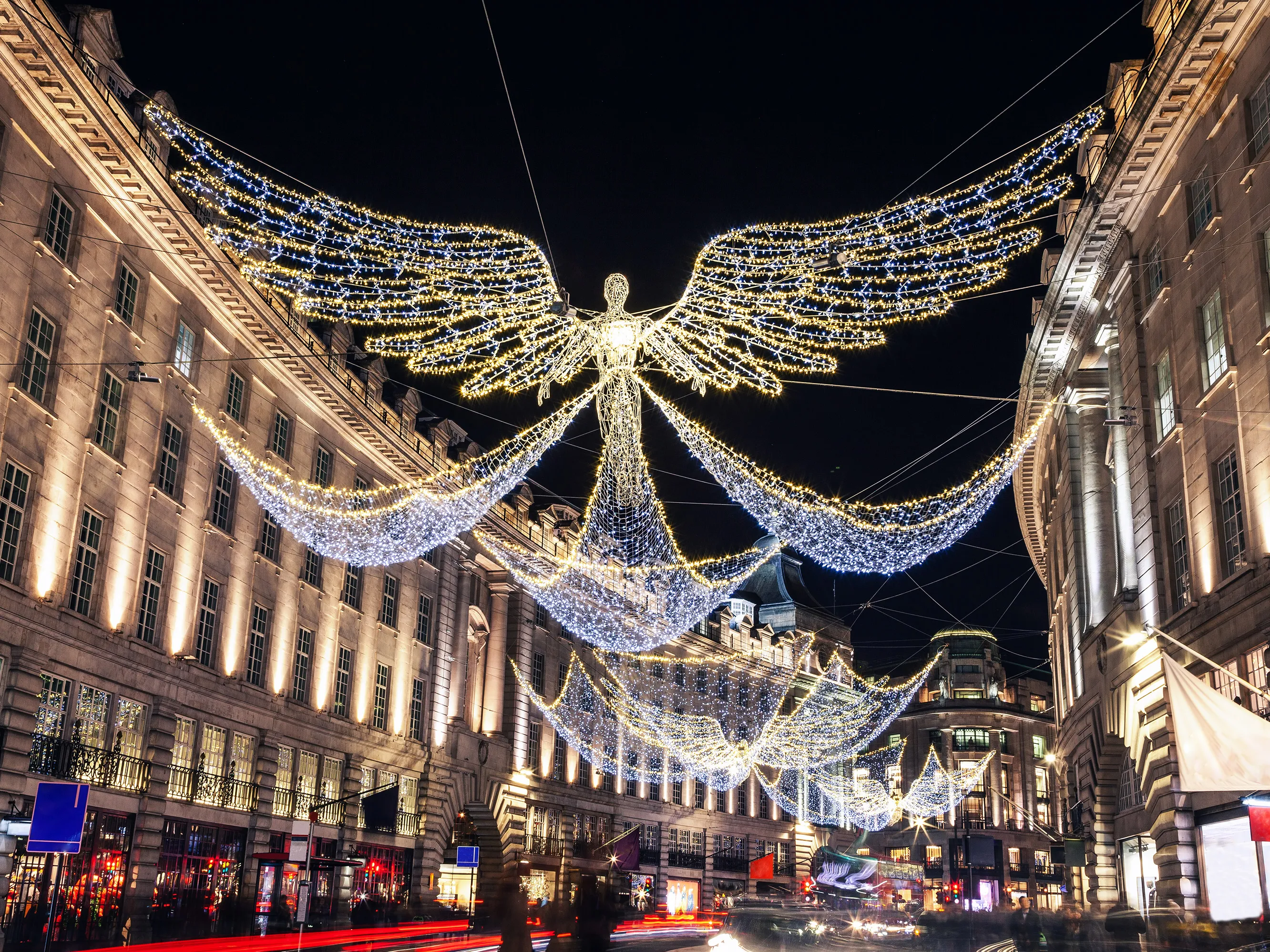 Tour of Christmas Lights - Free
