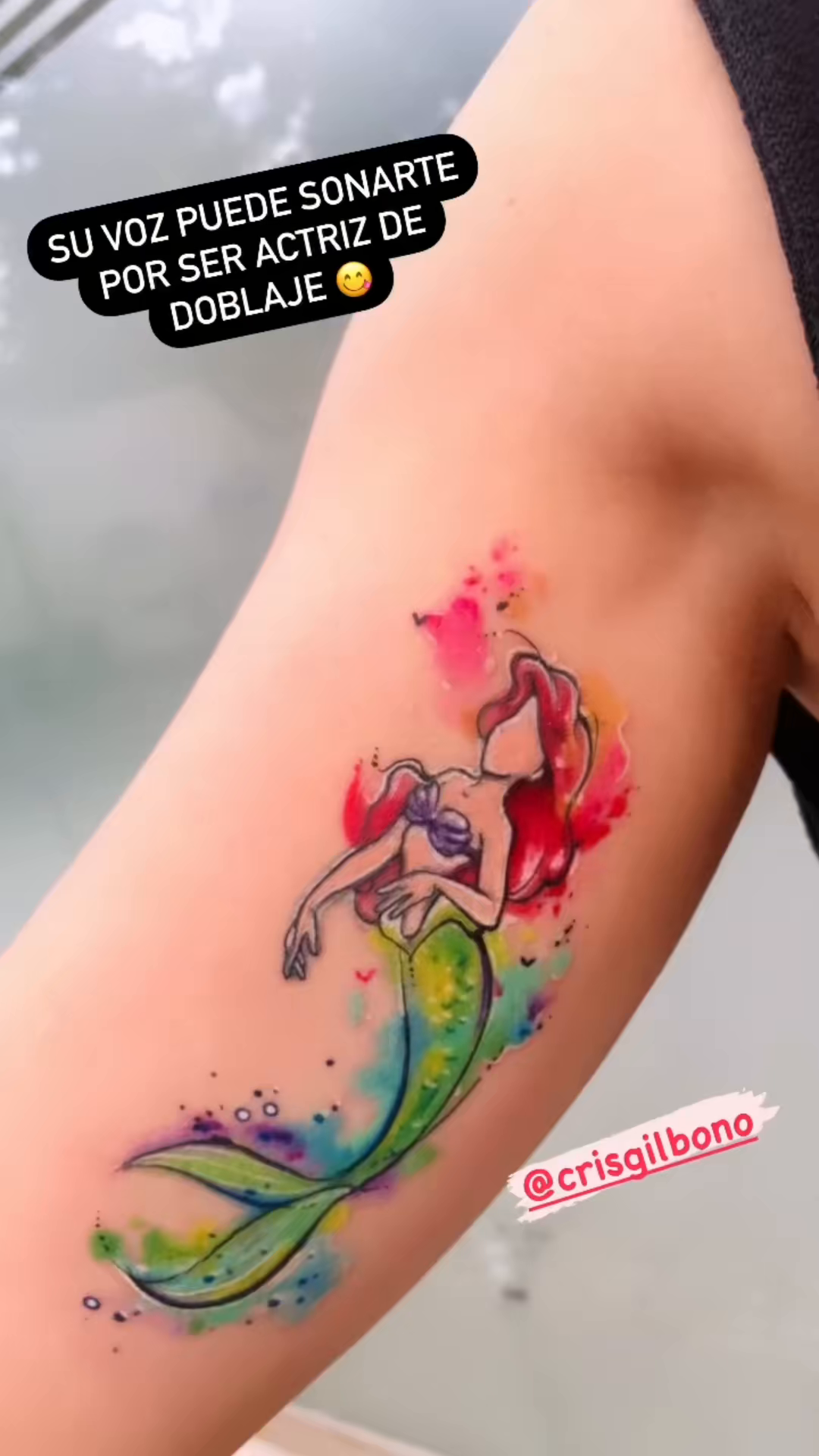 La misma sirenita después, con colores reforzados y acuarela alrededor
