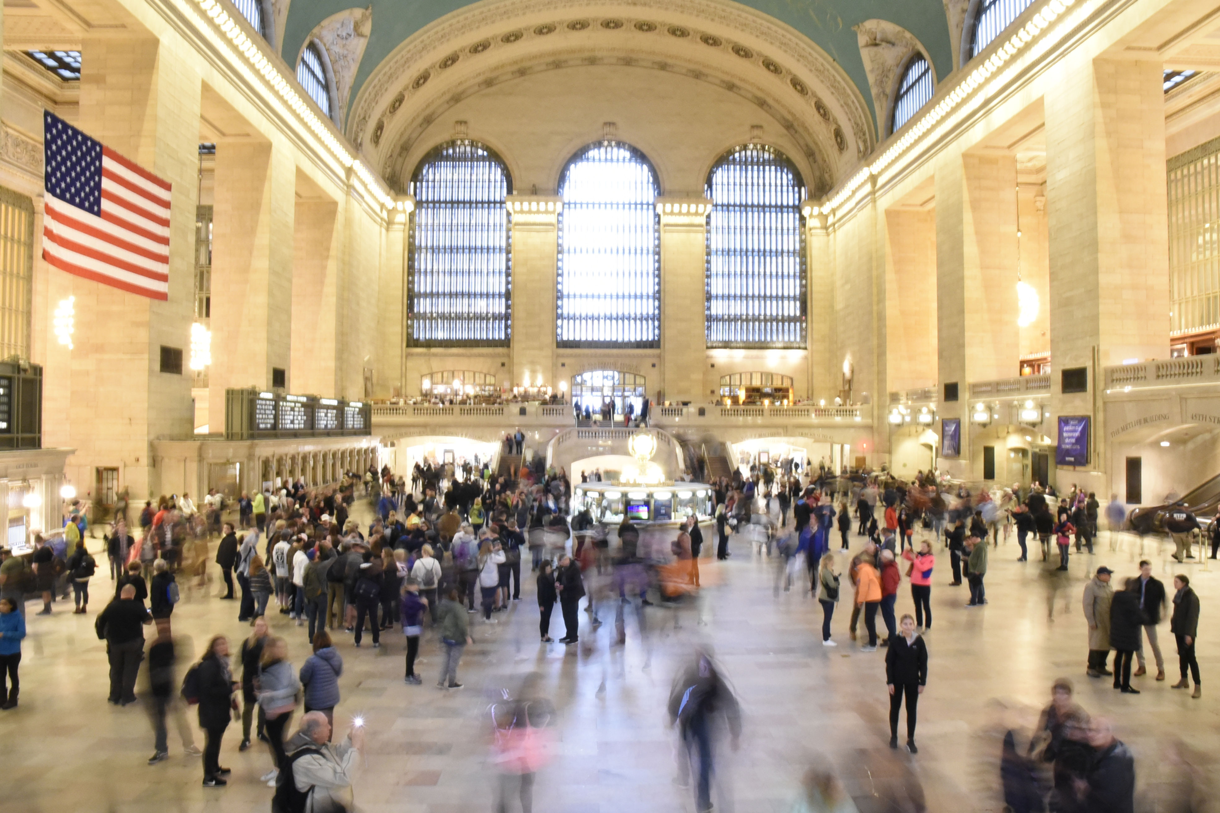 Grand Central Station (08x06)