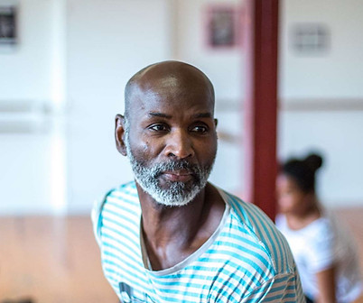 Darius grandissons, professeur de classique, choregraphe, danseur chez alvin ailey, jubilation dance, béjart. Maitre de ballet