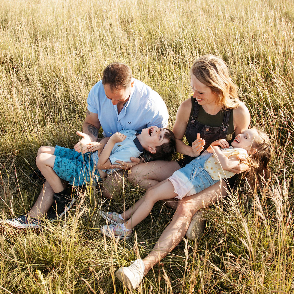 Outdoor family photoshoot - Woodhenge