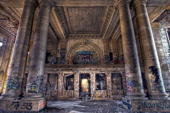 Detroit Train Station Columns.jpg