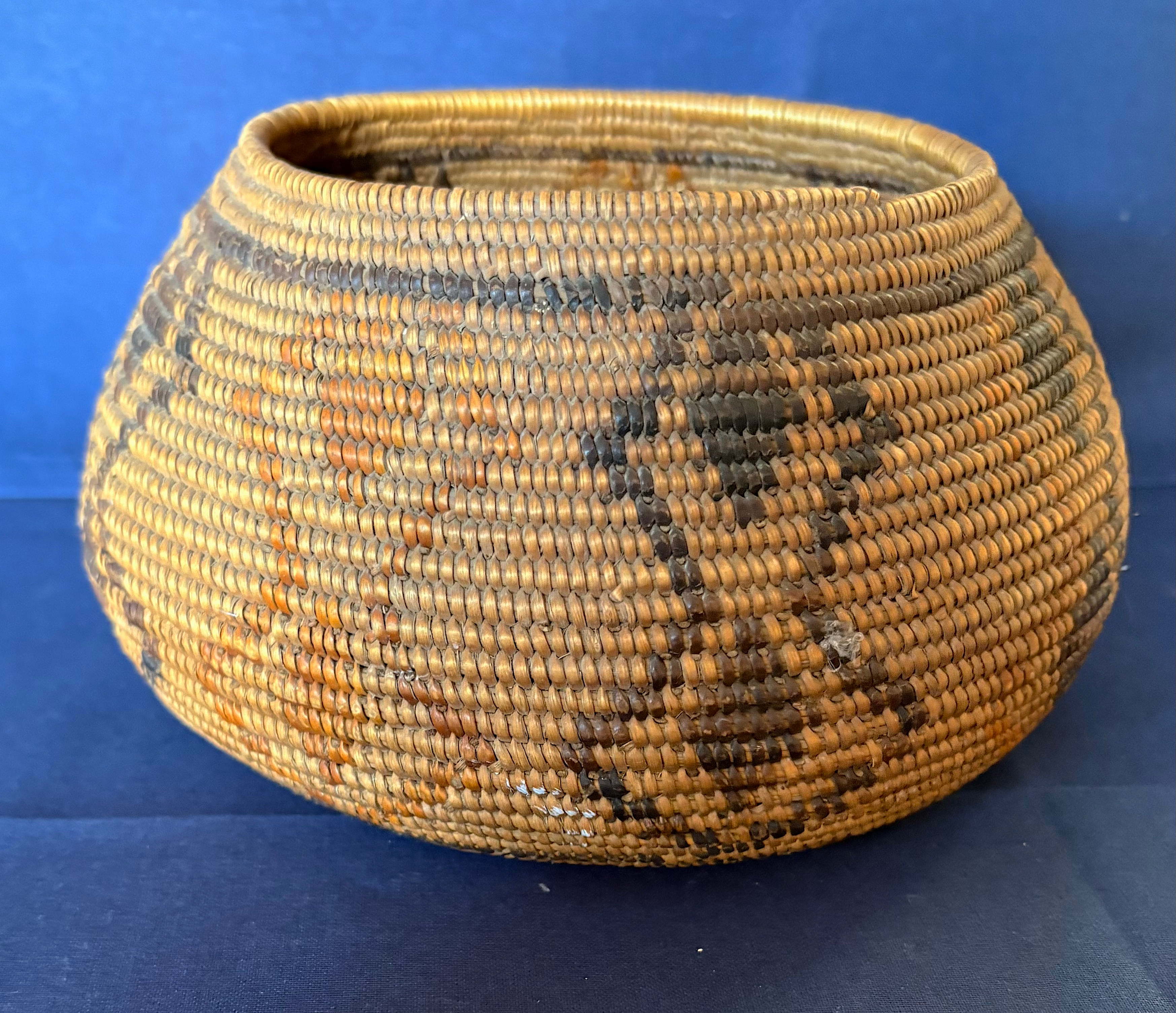 Pomo-Northern-California-Basket-Vintage-ca-1900