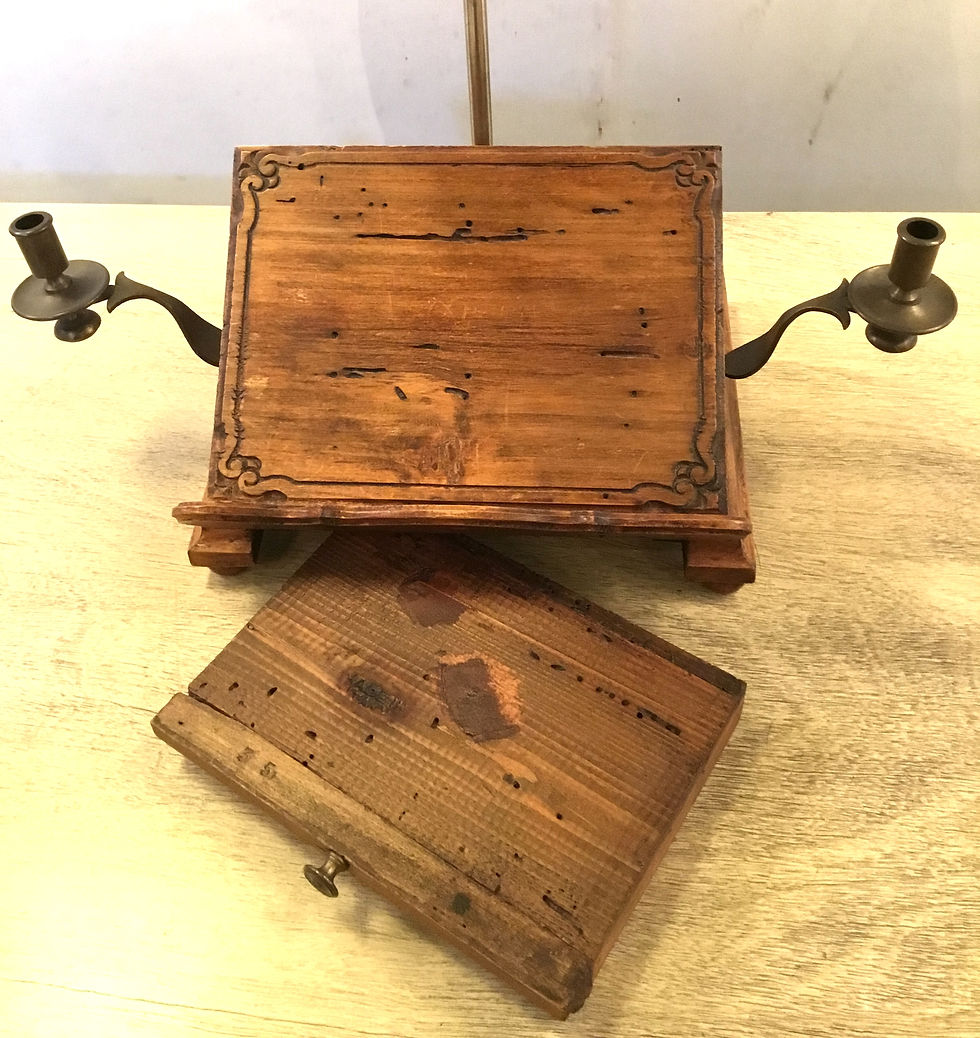 Bookstand-Table-Lamp