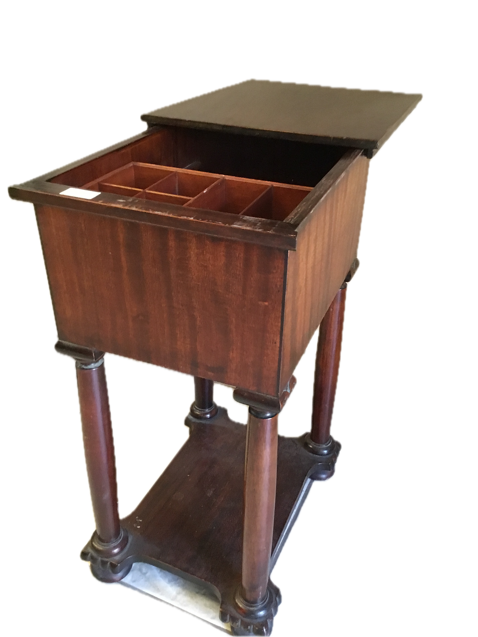 Miniatura: Antique-Mahogany-Sewing-Box