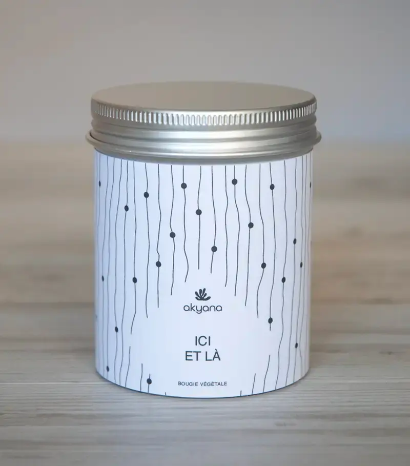 Bougie "Ici et là" lignes ponctuées de petits points en noir et blanc