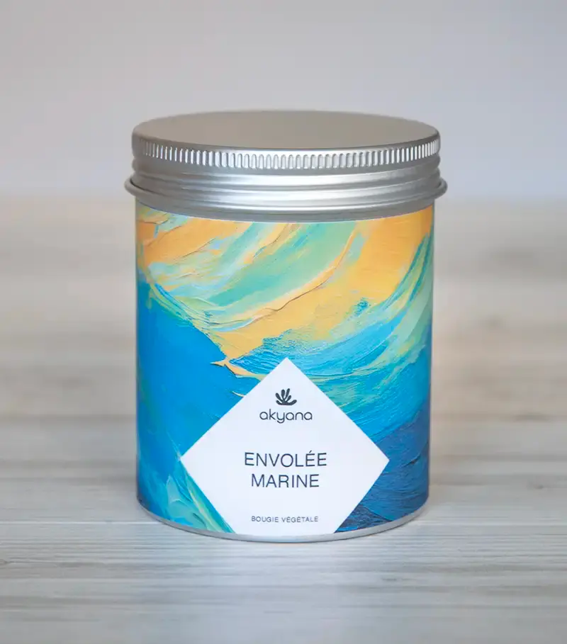 Bougie parfumée "Envolée marine" bleu turquoise et jaune soleil