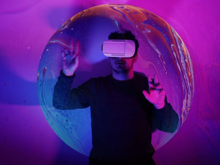 Seguradoras se preparam para cenário 'Black Mirror' em 2032