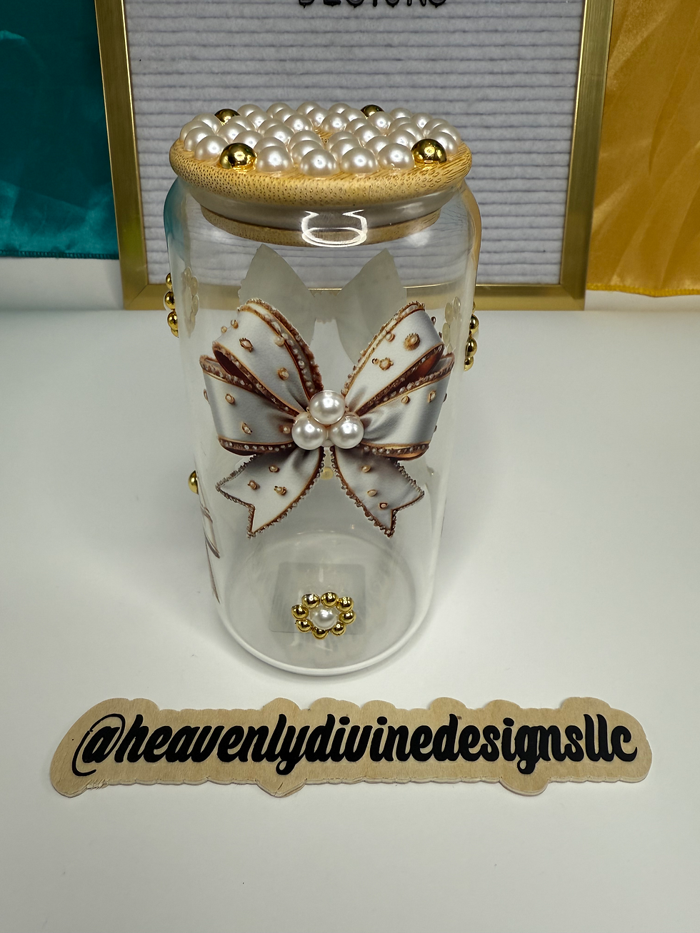 Thumbnail: "Bougie Pearls" Glass Tumbler