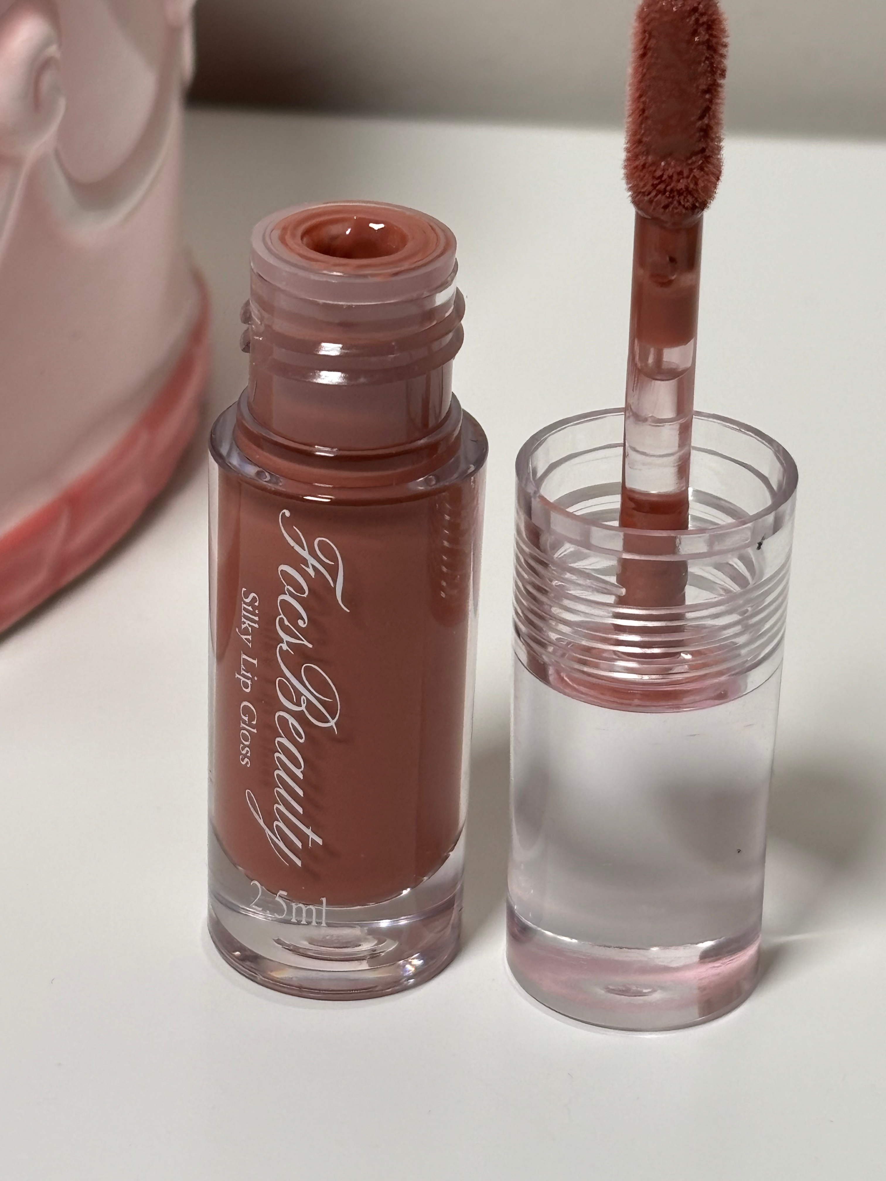 SILKY LIP GLOSS -PLUSH