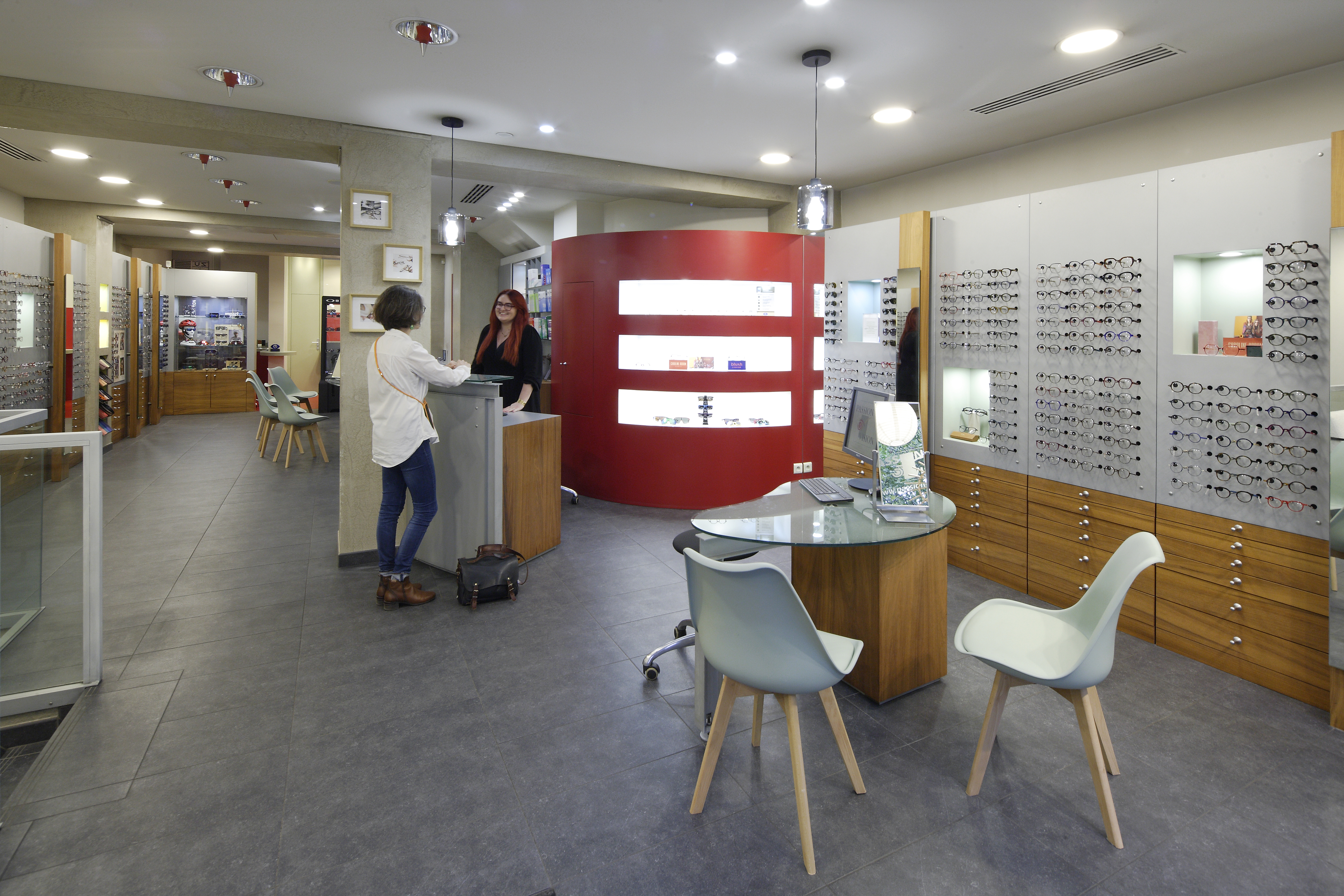 Intérieur de la boutique Passion Vision Opticien, Paris 12e