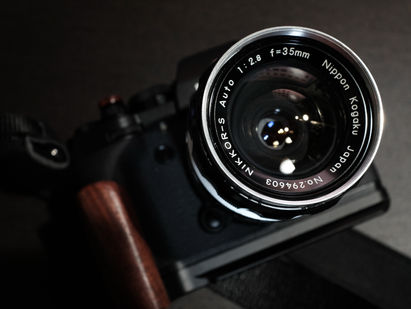 Nippon Kogaku / NIKKOR-S Auto 35mm F2.8