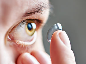 Posso usar a receita de óculos para comprar lentes de contato?