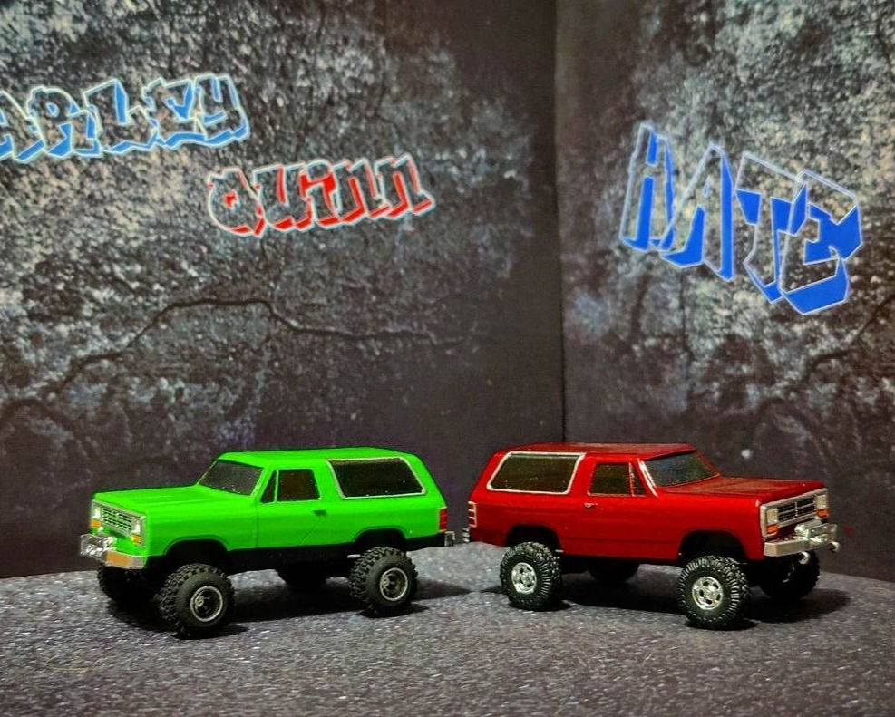 86' - 90' Ramcharger