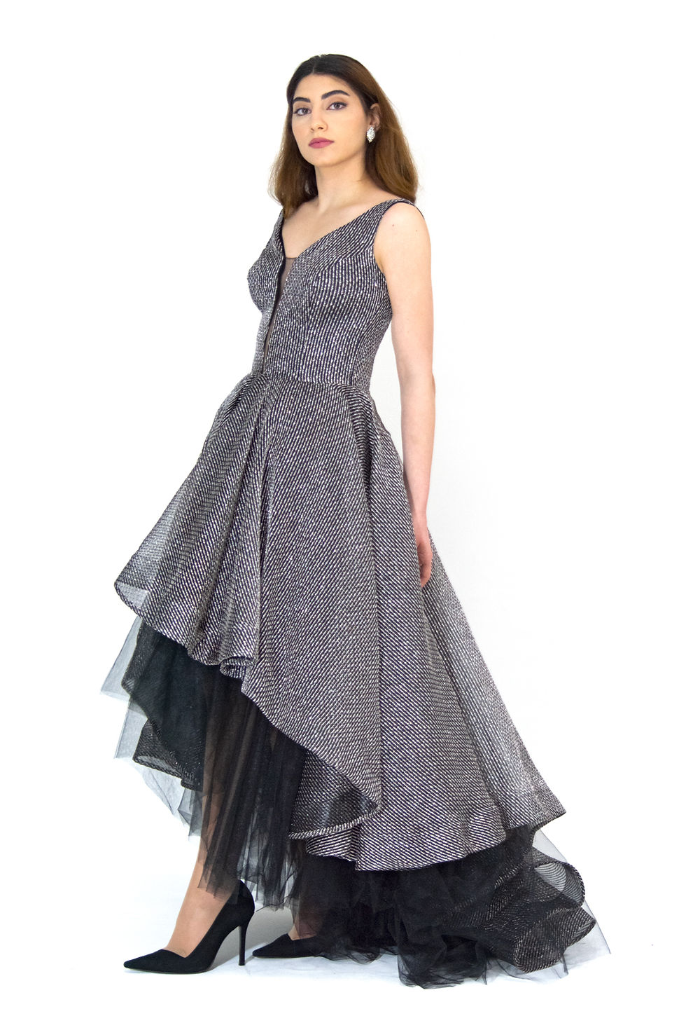 תמונה ממוזערת: Black Embroidered Evening Dress