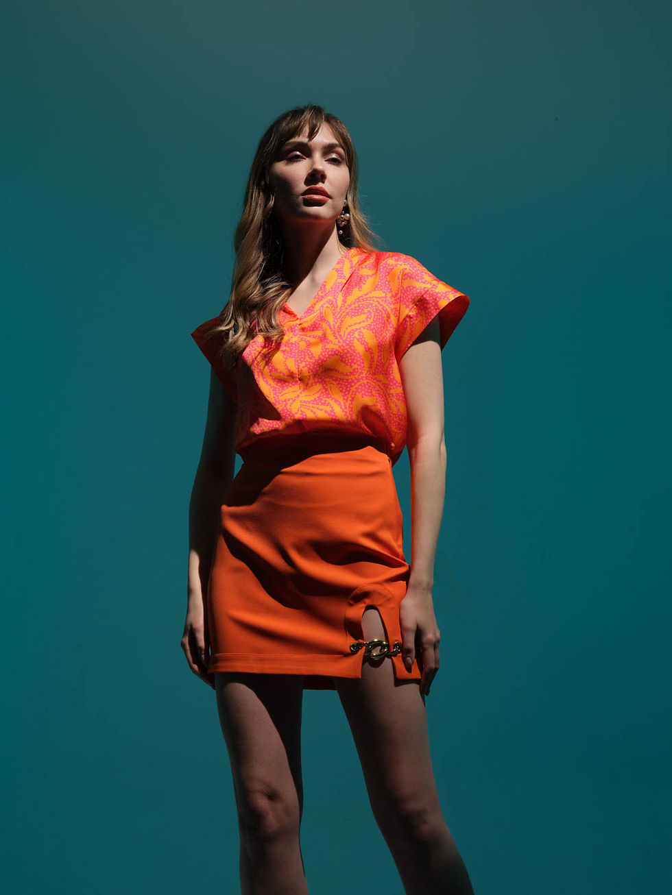 תמונה ממוזערת: Orange Mini Skirt with Gold Detail