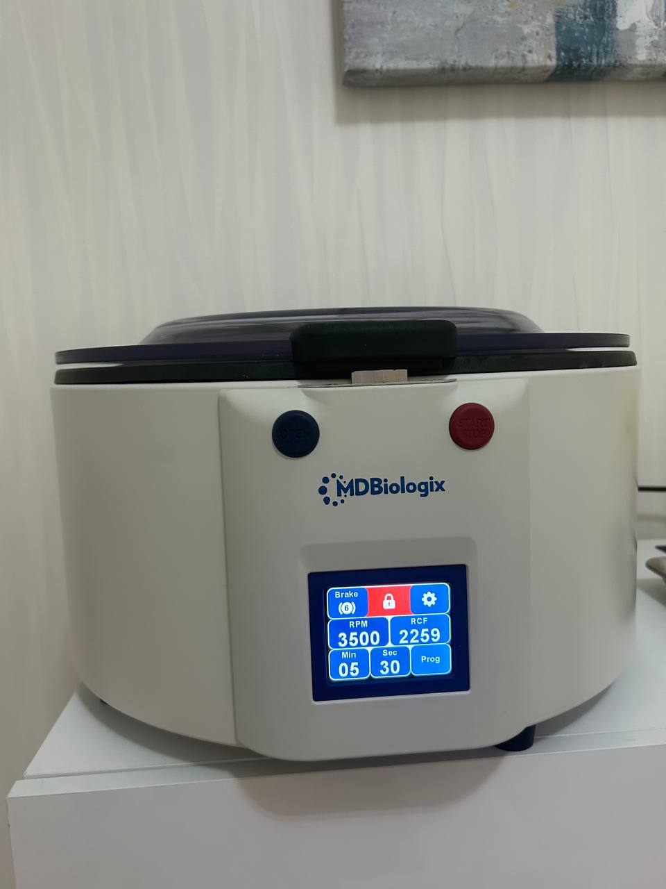 Dual-spin PRF centrifuge system used at Pureté Medical Spa in Etobicoke to deliver high-concentration platelet-rich fibrin for skin rejuvenation and hair regrowth