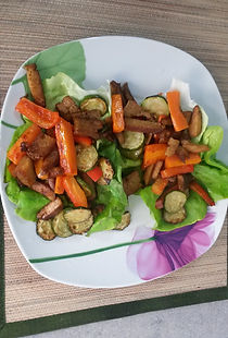 Веганская кухня. Вегетарианская кухня. Веганские рецепты. Вегетарианские рецепты. Веганские блюда с фото. Вторые блюда. Цукини и морковь с мясом сейтан